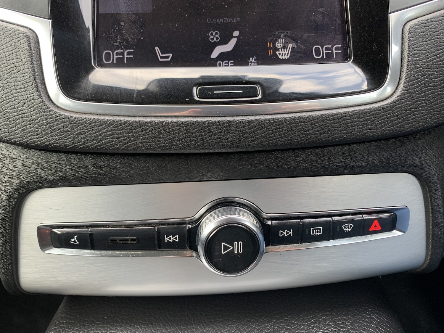 Used Volvo XC90 2017 for sale - 78064158: Photo 30