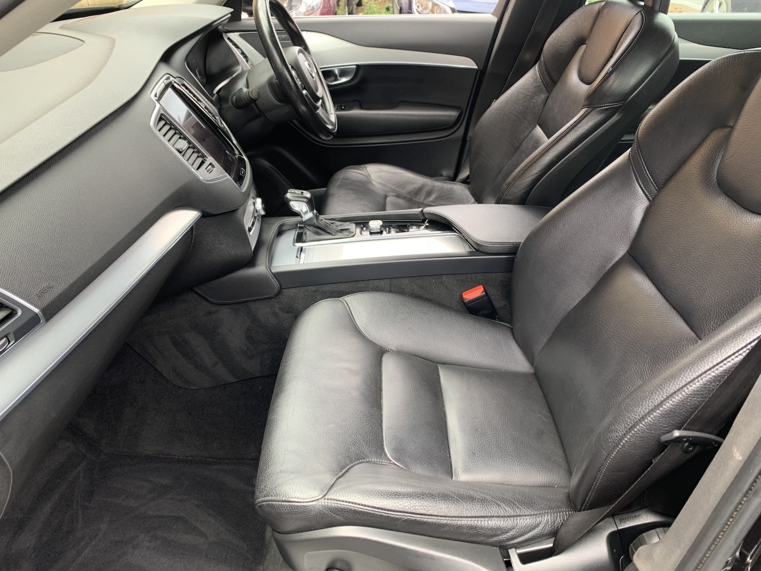 Used Volvo XC90 2017 for sale - 78064158: Photo 35