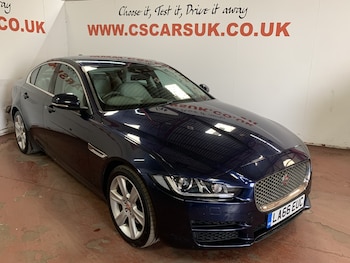 Used Jaguar XE 2017 for sale - 78621040: Photo
