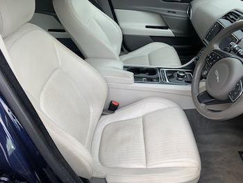 Used Jaguar XE 2017 for sale - 78621040: Photo