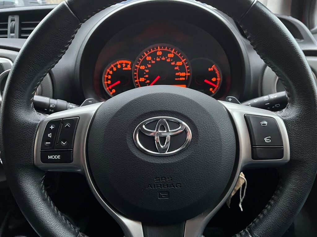 Used Toyota Yaris 2013 for sale - 77721379: Photo 12