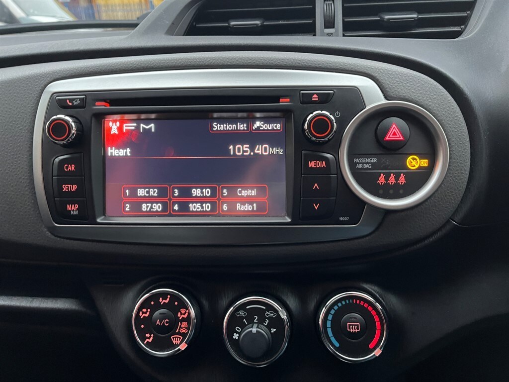 Used Toyota Yaris 2013 for sale - 77721379: Photo 16