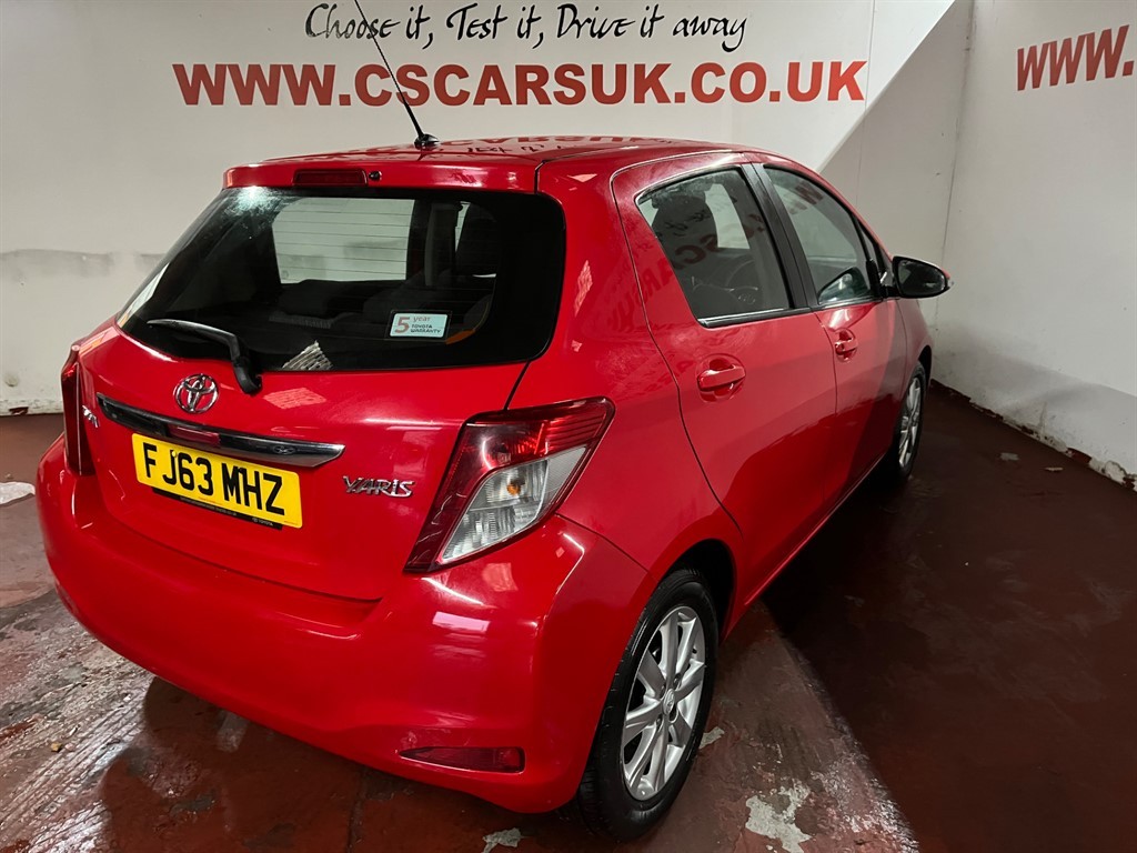 Used Toyota Yaris 2013 for sale - 77721379: Photo 2