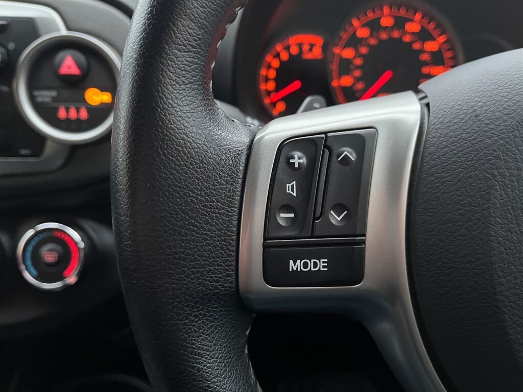 Used Toyota Yaris 2013 for sale - 77721379: Photo 20