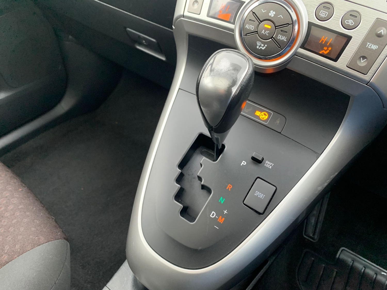 Used Toyota Verso 2011 for sale - 77721319: Photo 26