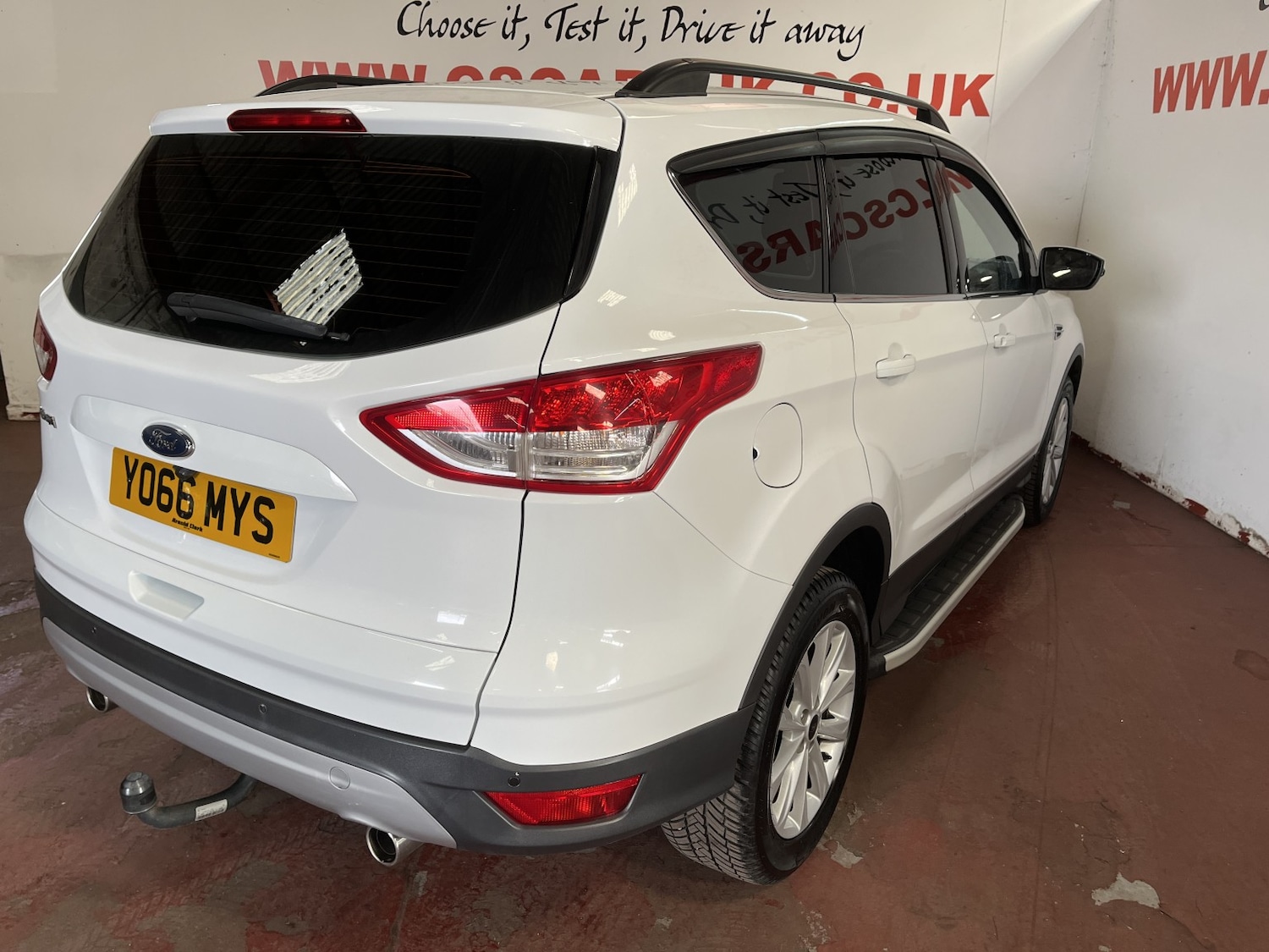 Used Ford Kuga 2016 for sale - 78125130: Photo 2
