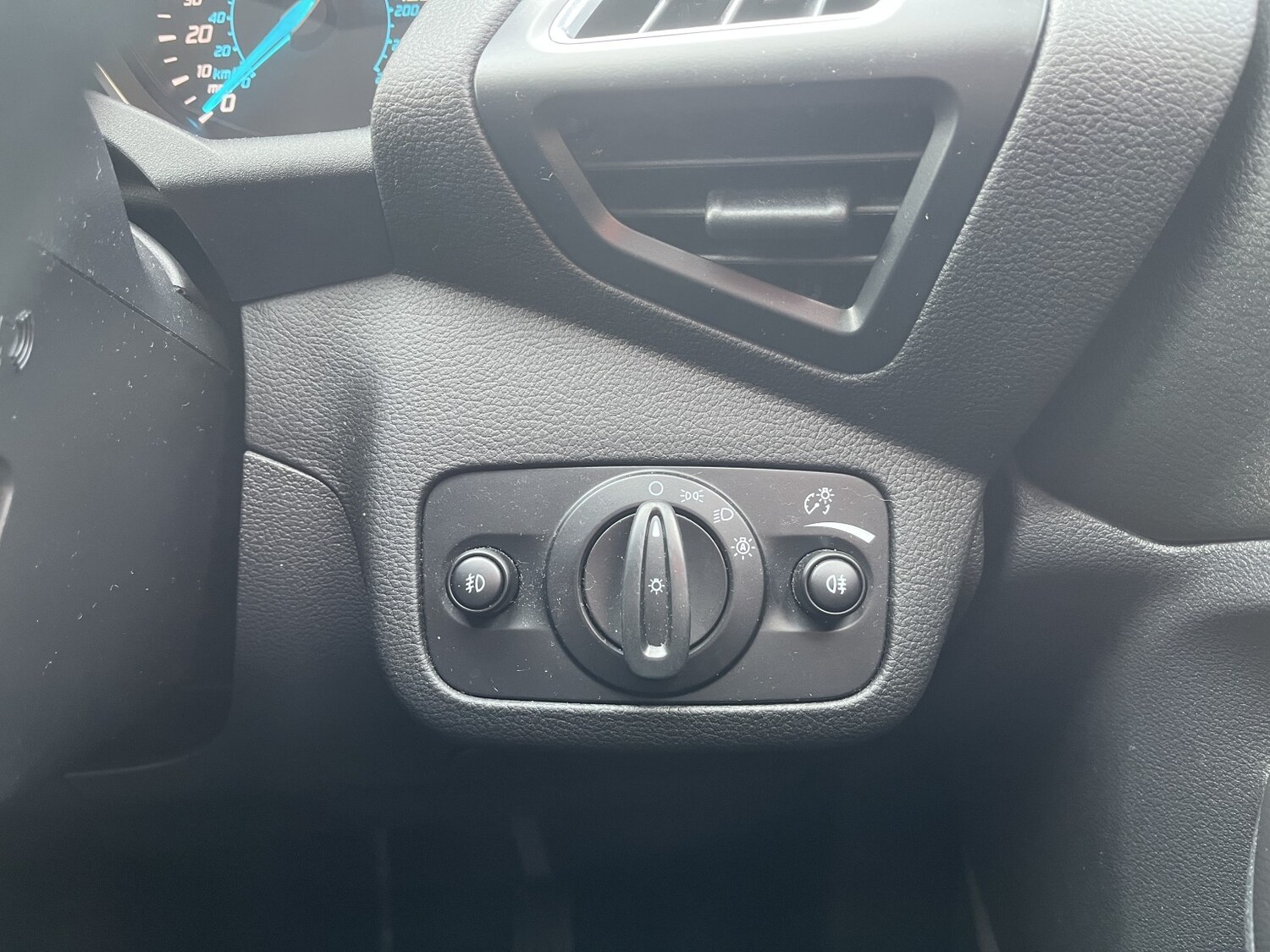 Used Ford Kuga 2016 for sale - 78125130: Photo 23