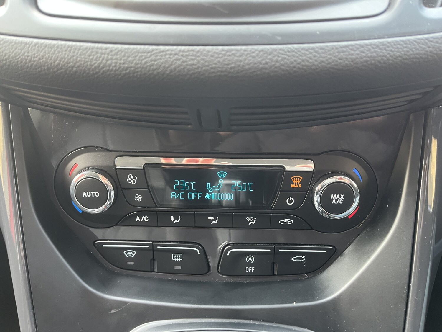 Used Ford Kuga 2016 for sale - 78125130: Photo 25