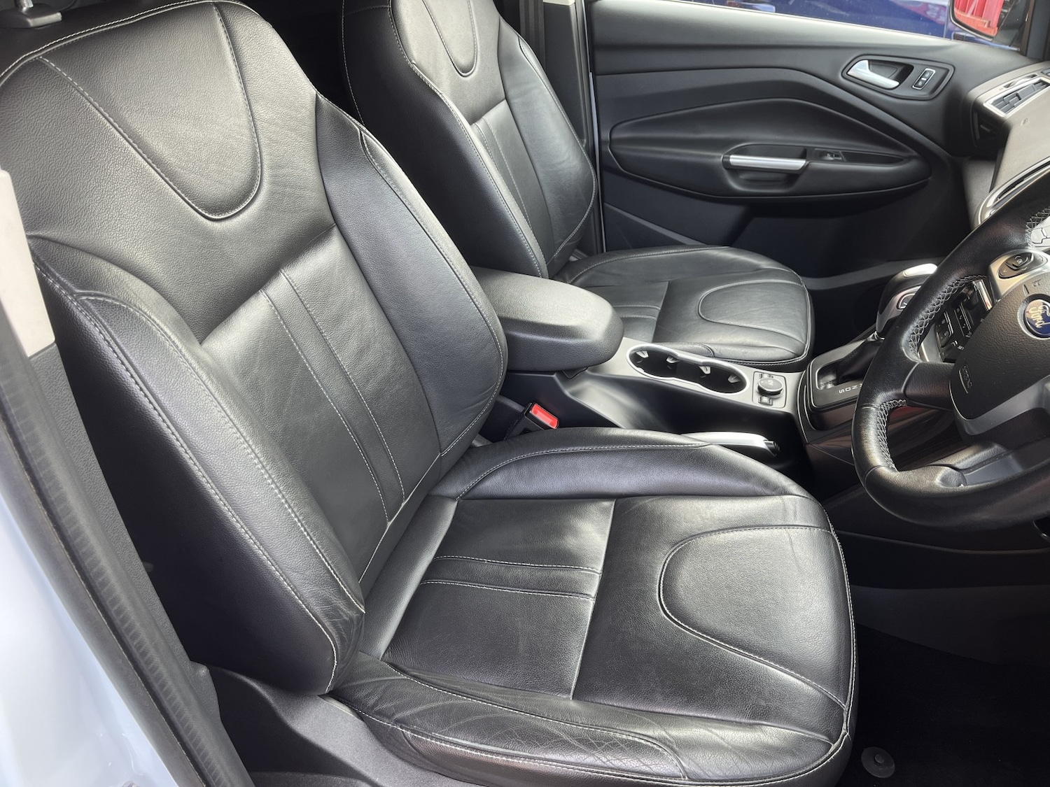 Used Ford Kuga 2016 for sale - 78125130: Photo 3