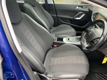 Used Peugeot 308 2018 for sale - 79326649: Photo