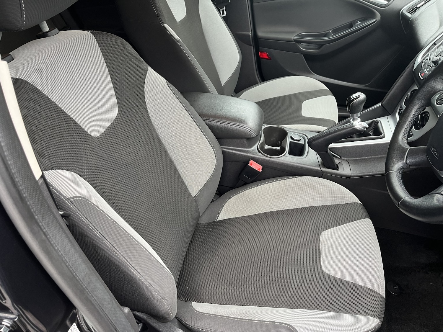 Used Ford Focus 2014 for sale - 77807175: Photo 3