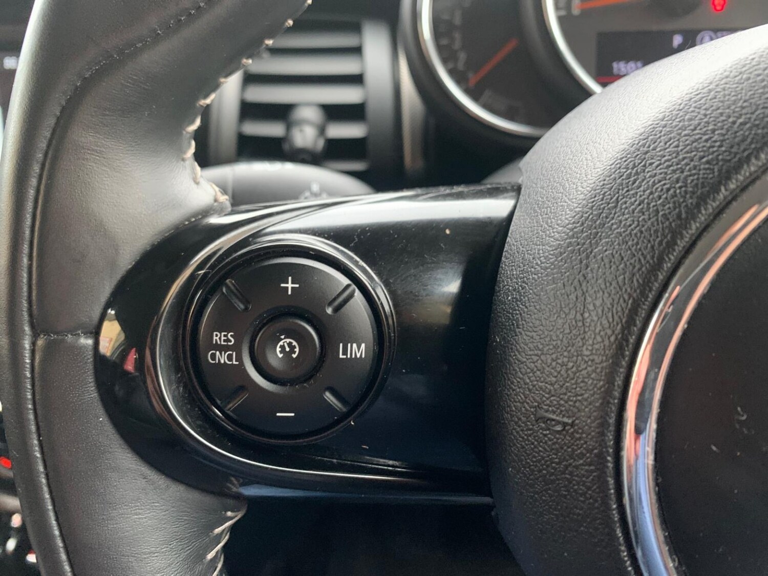 Used MINI Hatch 2019 for sale - 77721381: Photo 26