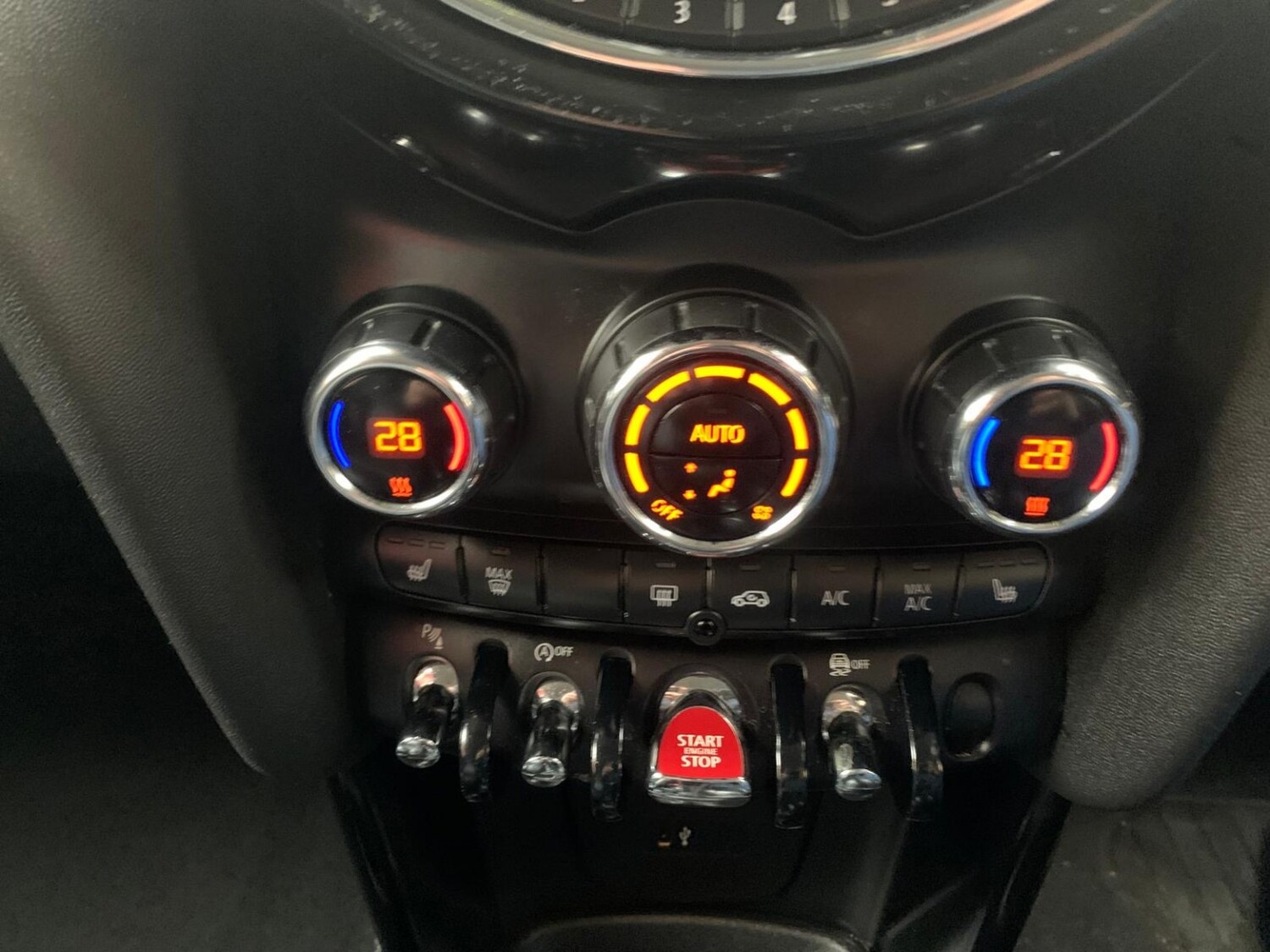 Used MINI Hatch 2019 for sale - 77721381: Photo 27