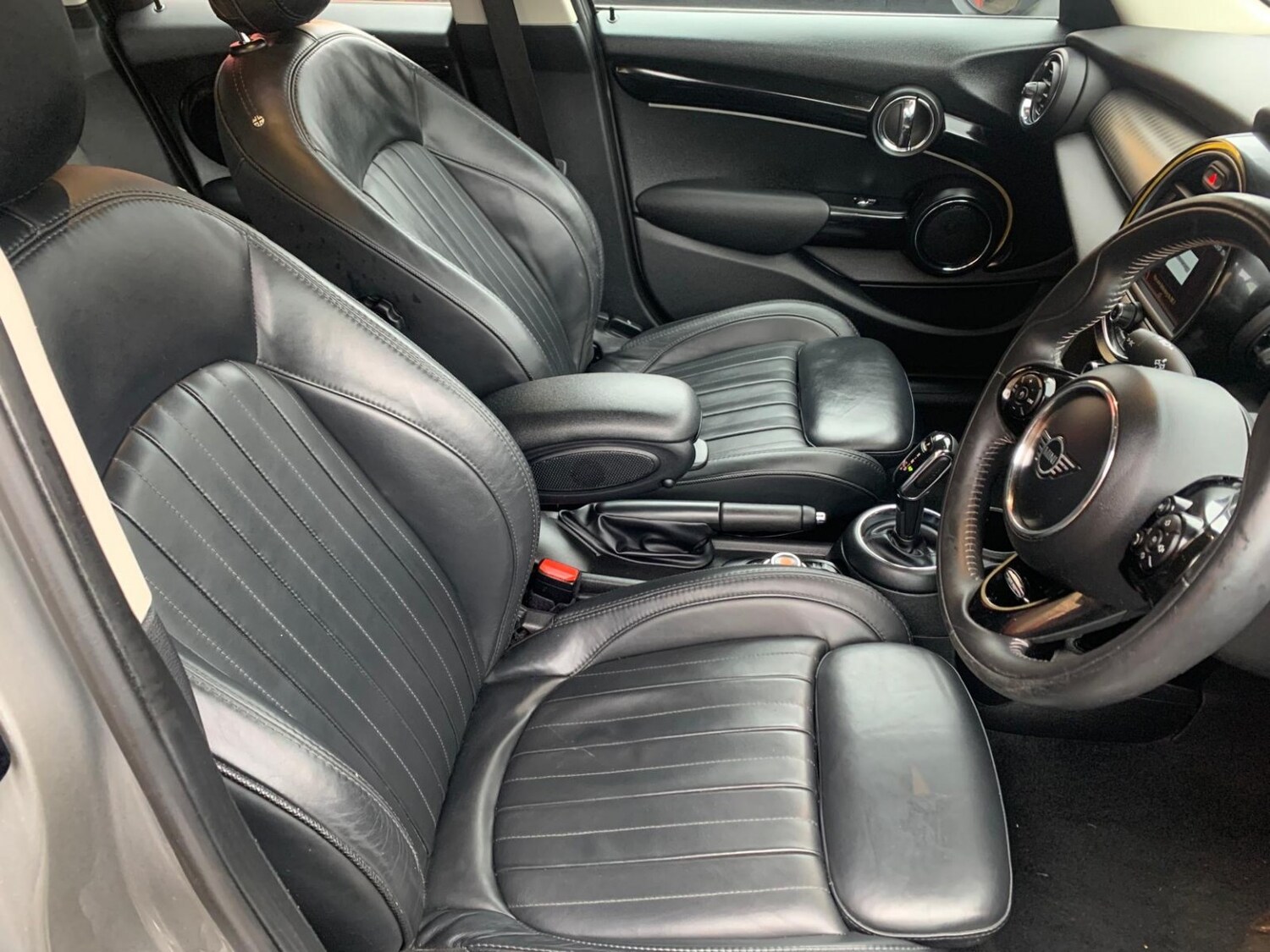 Used MINI Hatch 2019 for sale - 77721381: Photo 3