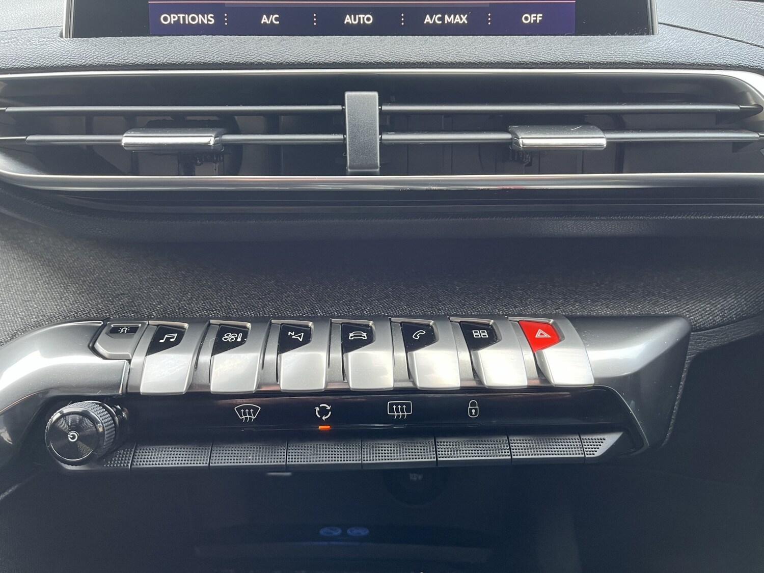 Used Peugeot 3008 2017 for sale - 77721295: Photo 25