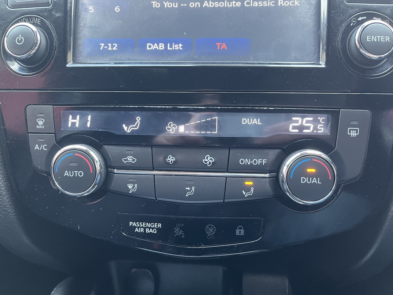 Used Nissan Qashqai 2015 for sale - 77721196: Photo 17