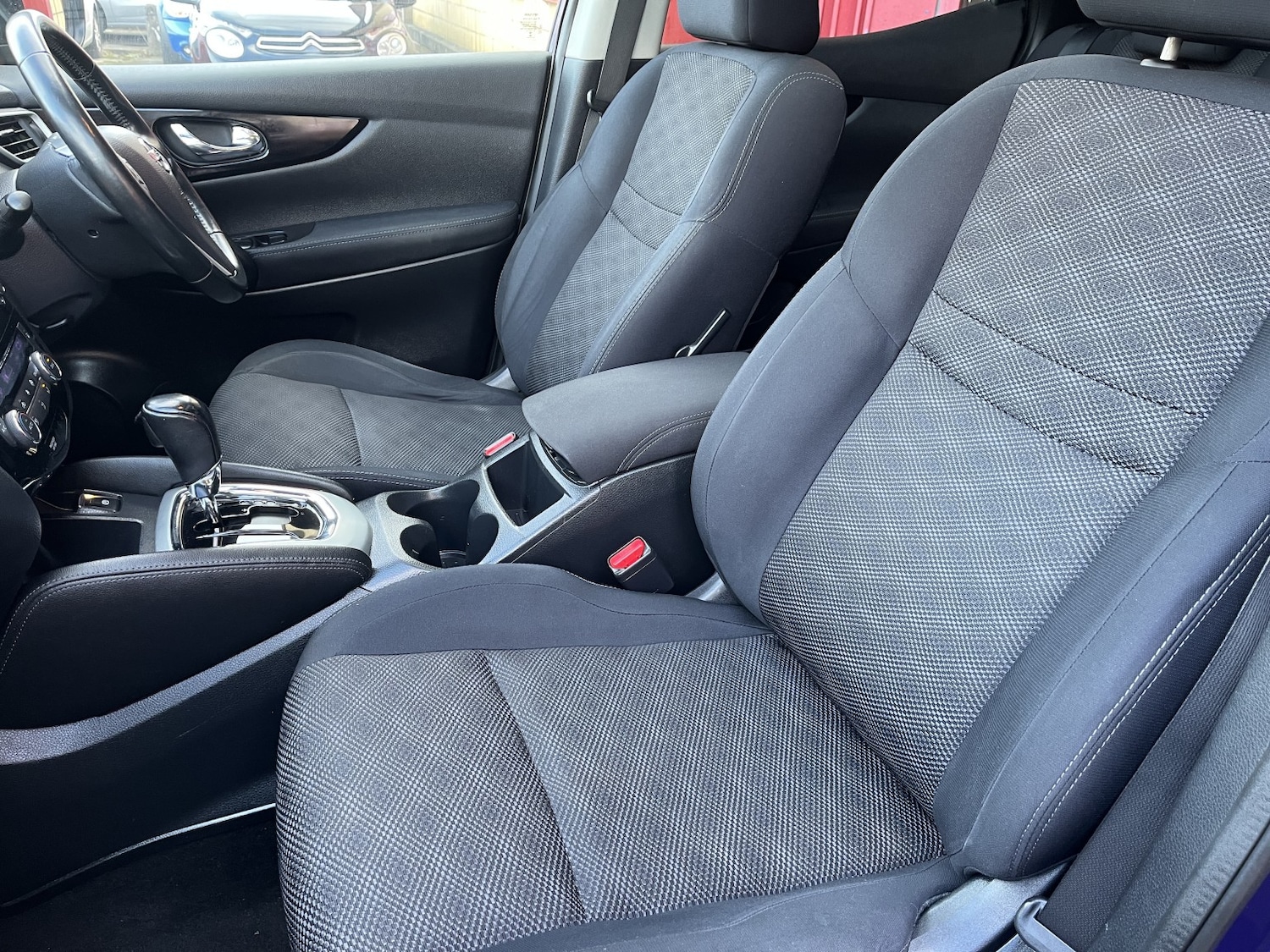 Used Nissan Qashqai 2015 for sale - 77721196: Photo 8