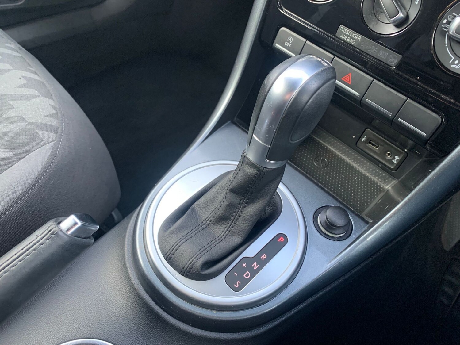 Used Volkswagen Beetle 2016 for sale - 77721231: Photo 16