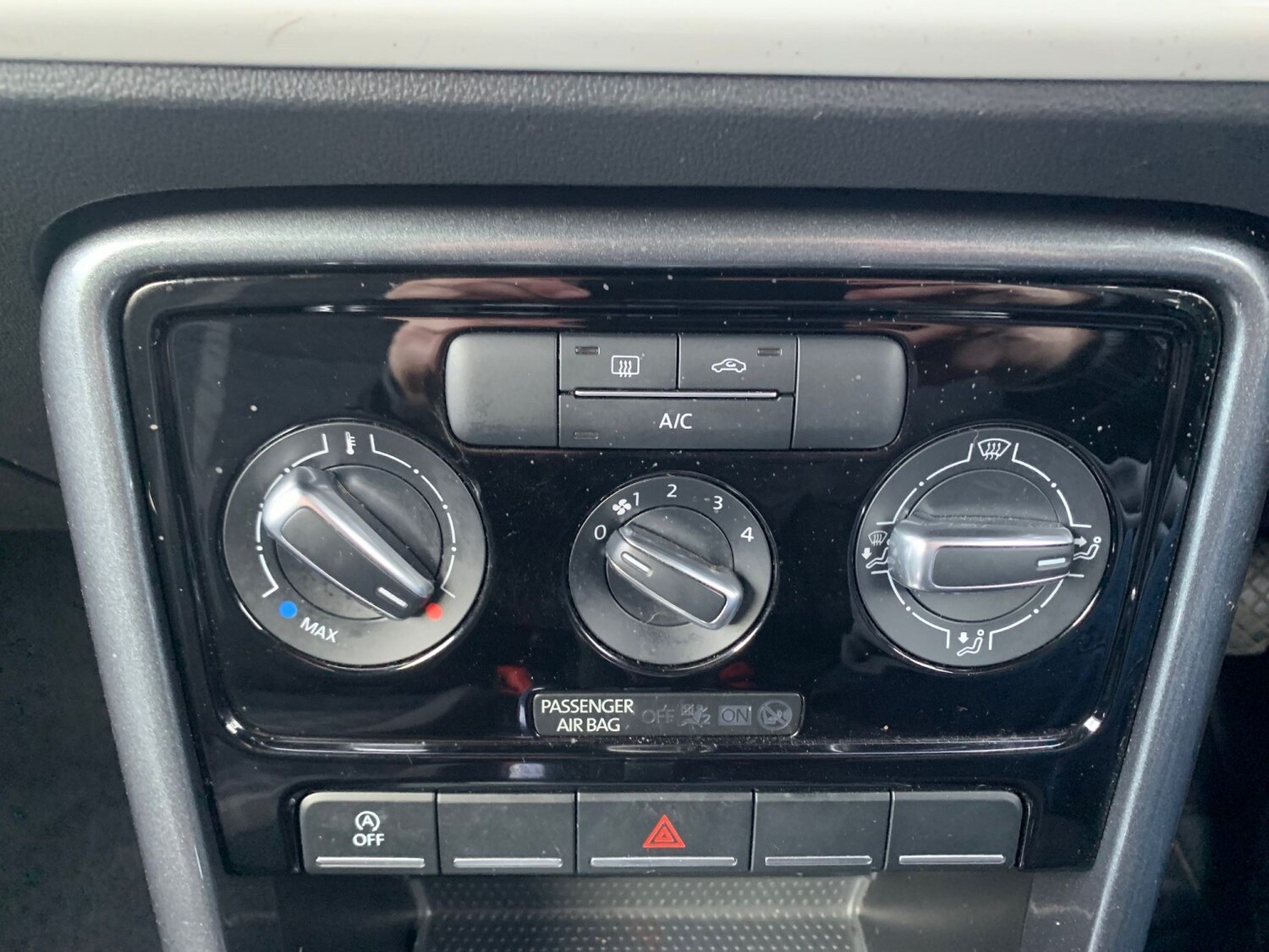 Used Volkswagen Beetle 2016 for sale - 77721231: Photo 17