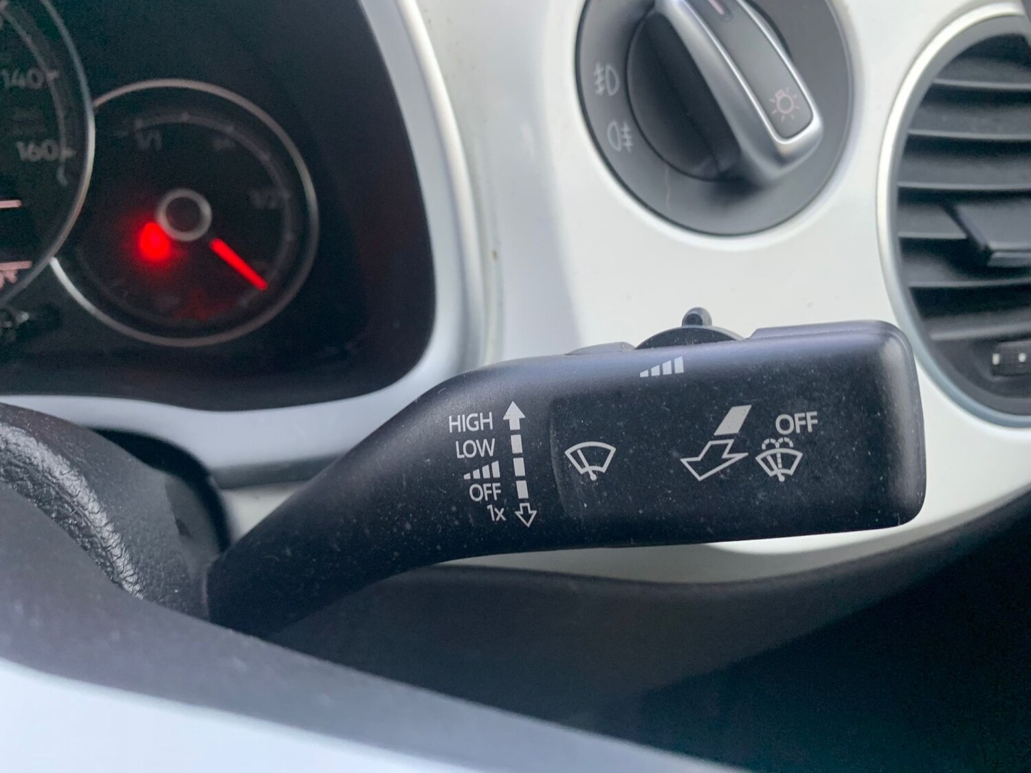 Used Volkswagen Beetle 2016 for sale - 77721231: Photo 22