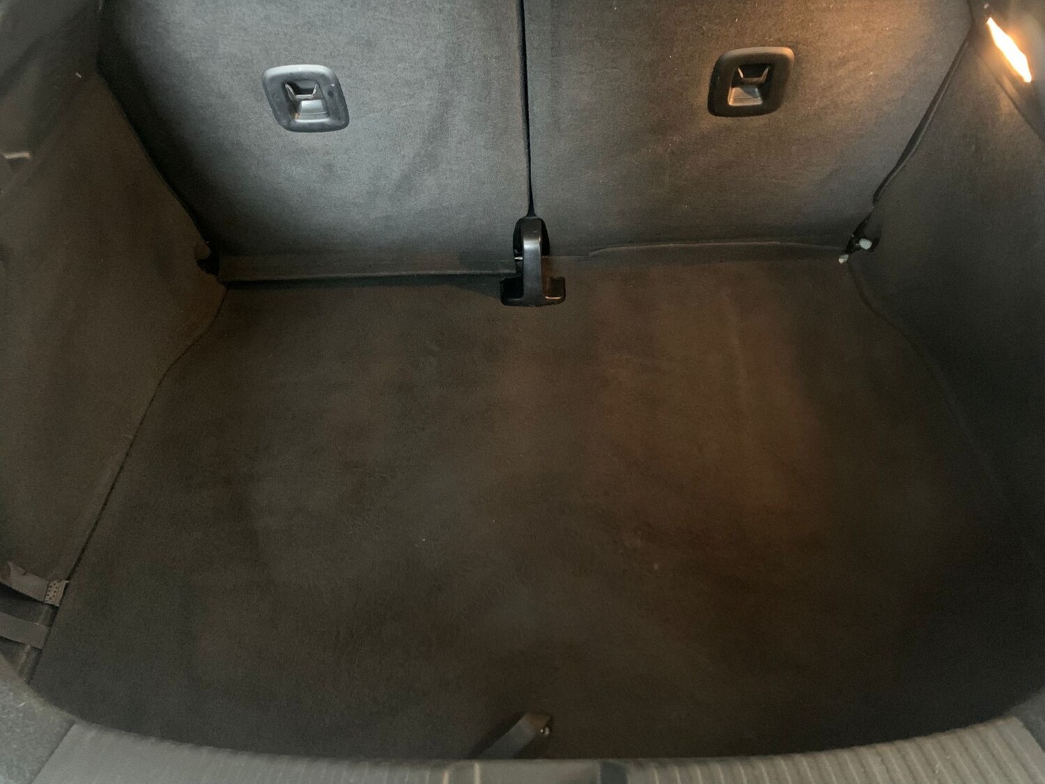 Used Volkswagen Beetle 2016 for sale - 77721231: Photo 28