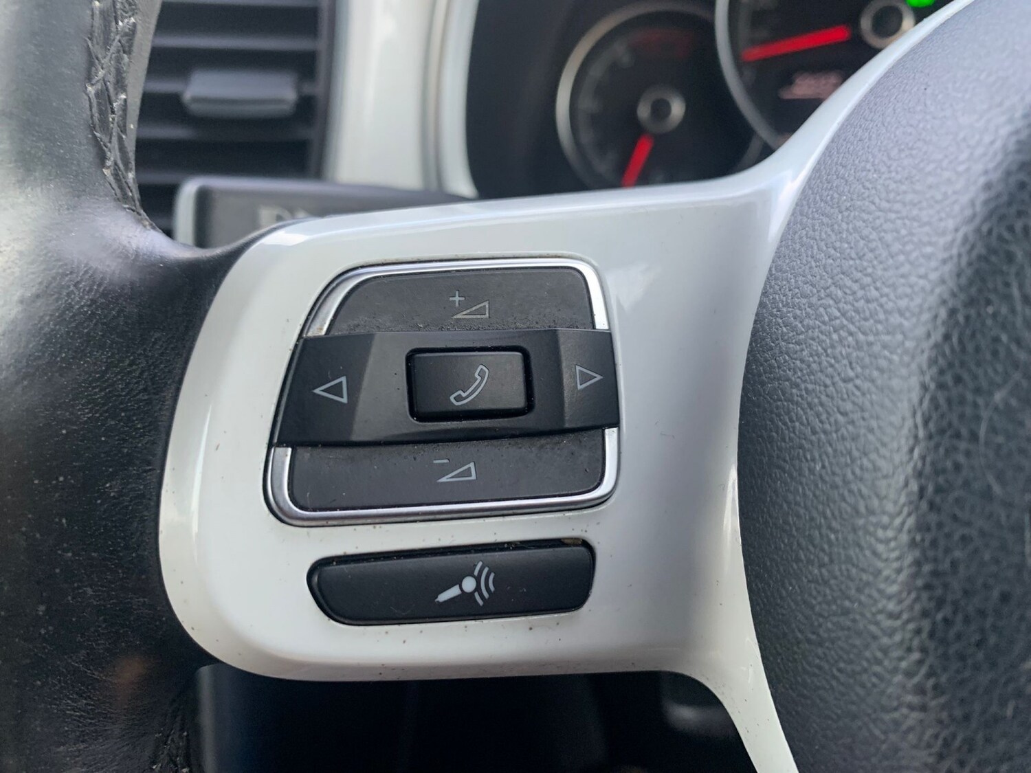 Used Volkswagen Beetle 2016 for sale - 77721231: Photo 29