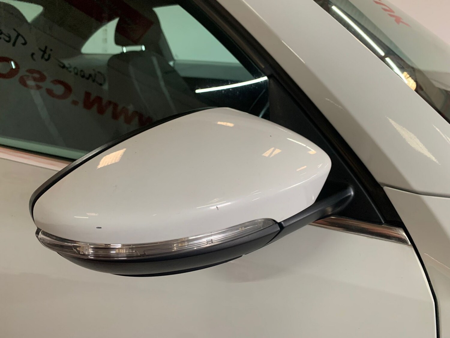 Used Volkswagen Beetle 2016 for sale - 77721231: Photo 39