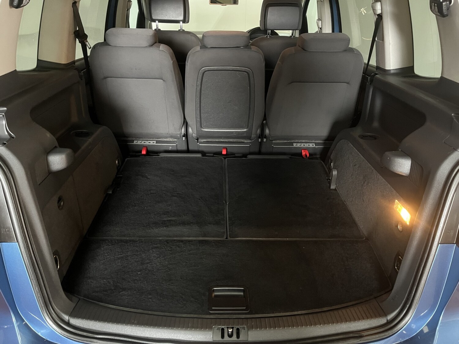 Used Volkswagen Touran 2014 for sale - 77735742: Photo 10