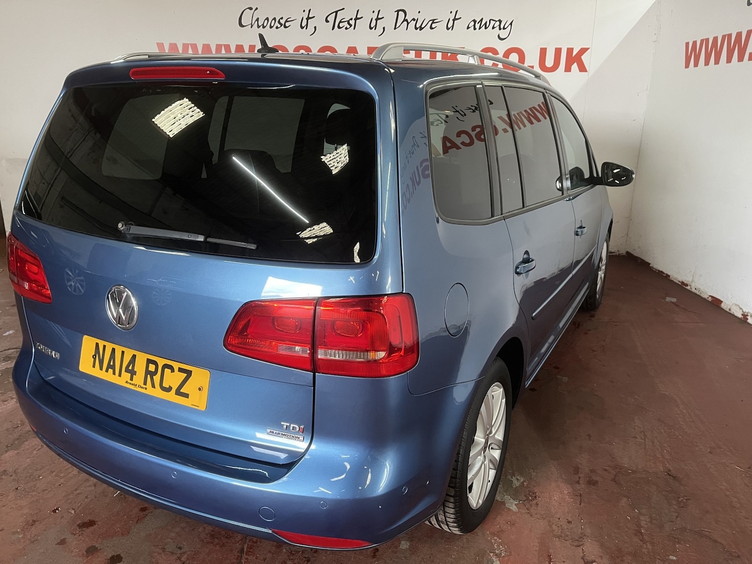 Used Volkswagen Touran 2014 for sale - 77735742: Photo 2