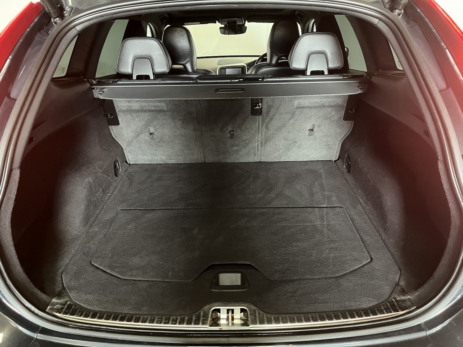 Used Volvo XC60 2017 for sale - 77735755: Photo 10