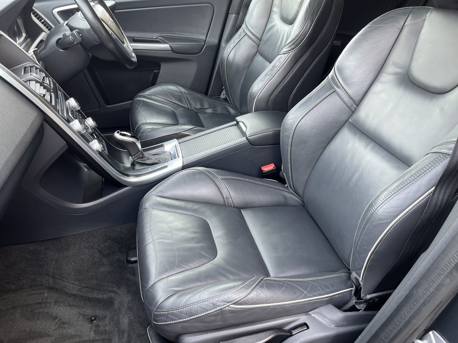 Used Volvo XC60 2017 for sale - 77735755: Photo 12