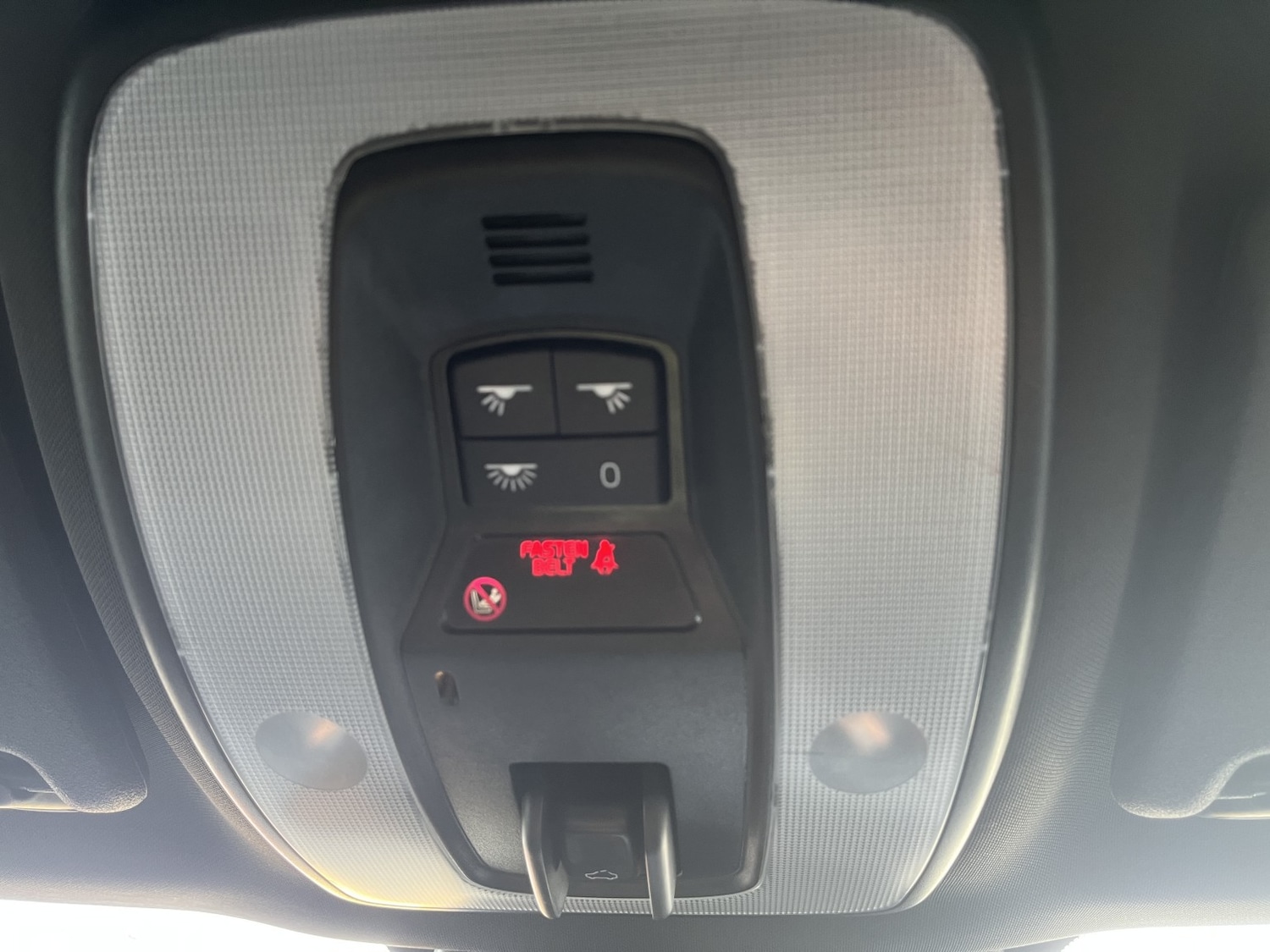 Used Volvo XC60 2017 for sale - 77735755: Photo 30