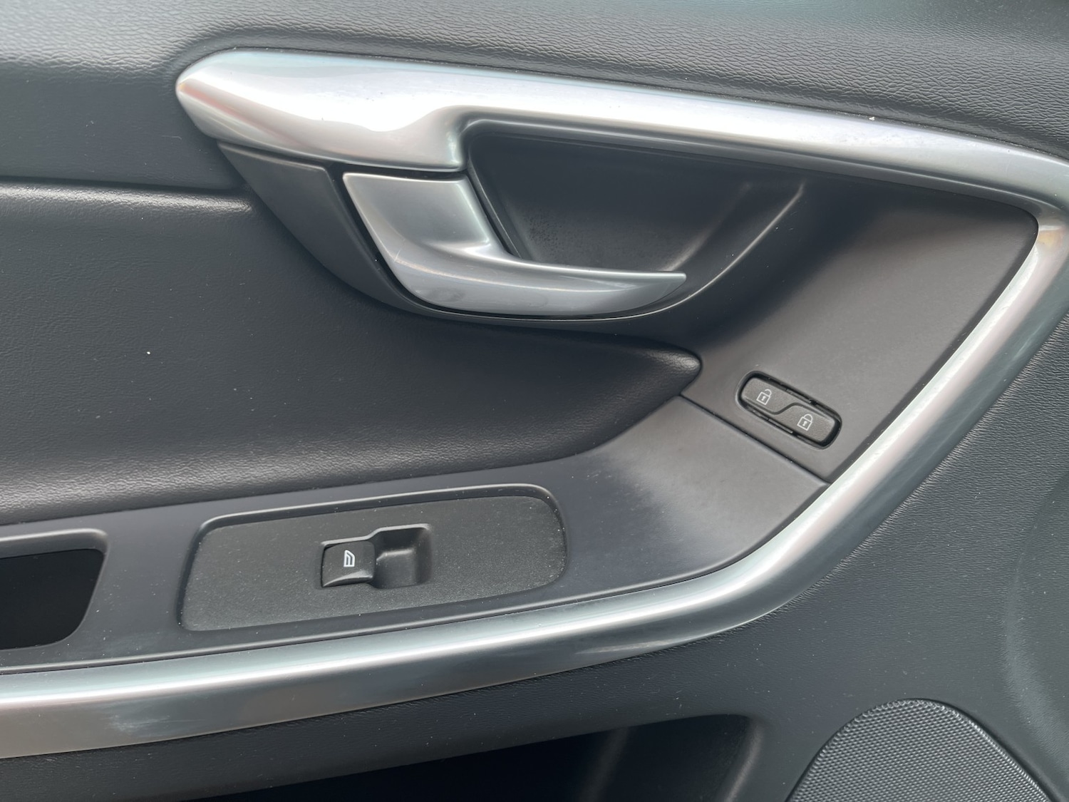 Used Volvo XC60 2017 for sale - 77735755: Photo 35