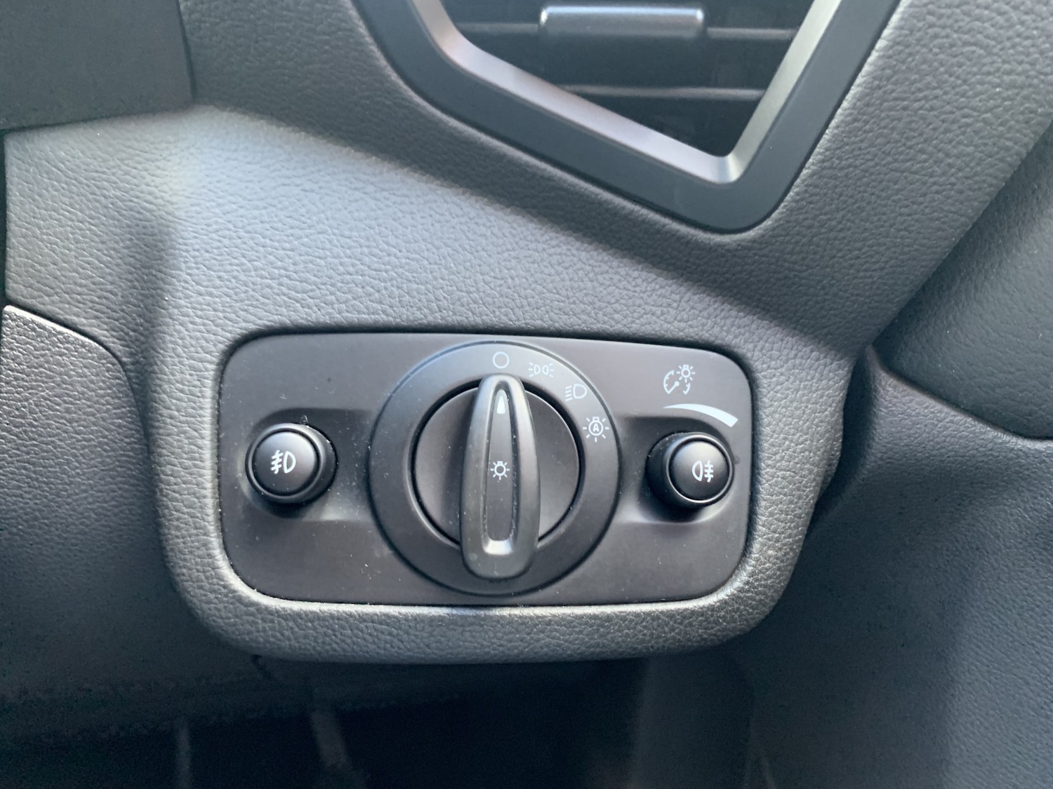 Used Ford Kuga 2016 for sale - 78045576: Photo 37