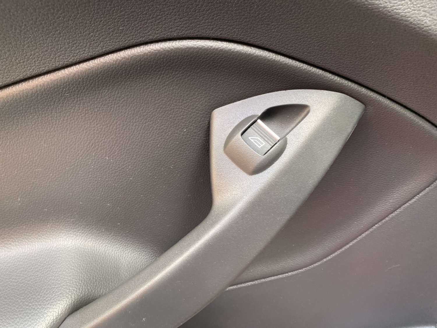 Used Ford Kuga 2016 for sale - 78045576: Photo 41