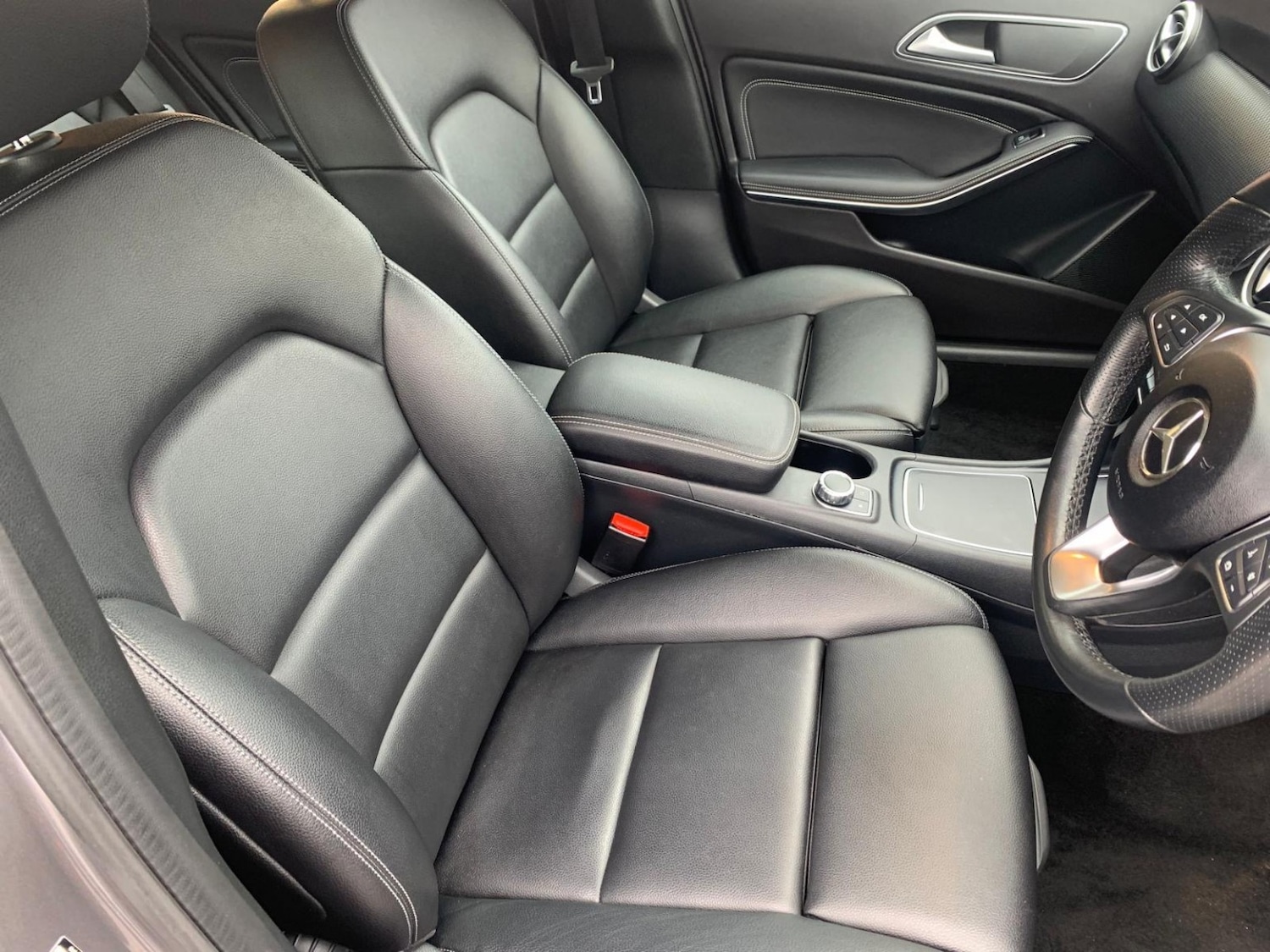 Used Mercedes-Benz A-Class 2017 for sale - 77721380: Photo 3