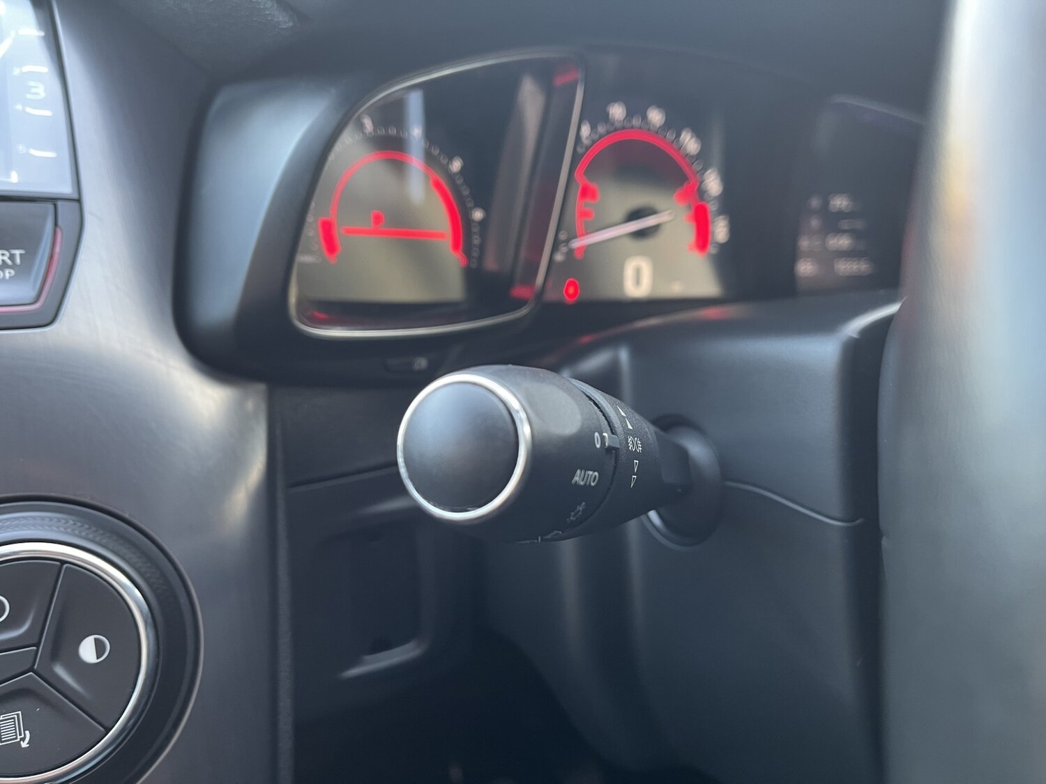 Used Citroen DS5 2015 for sale - 77721284: Photo 24