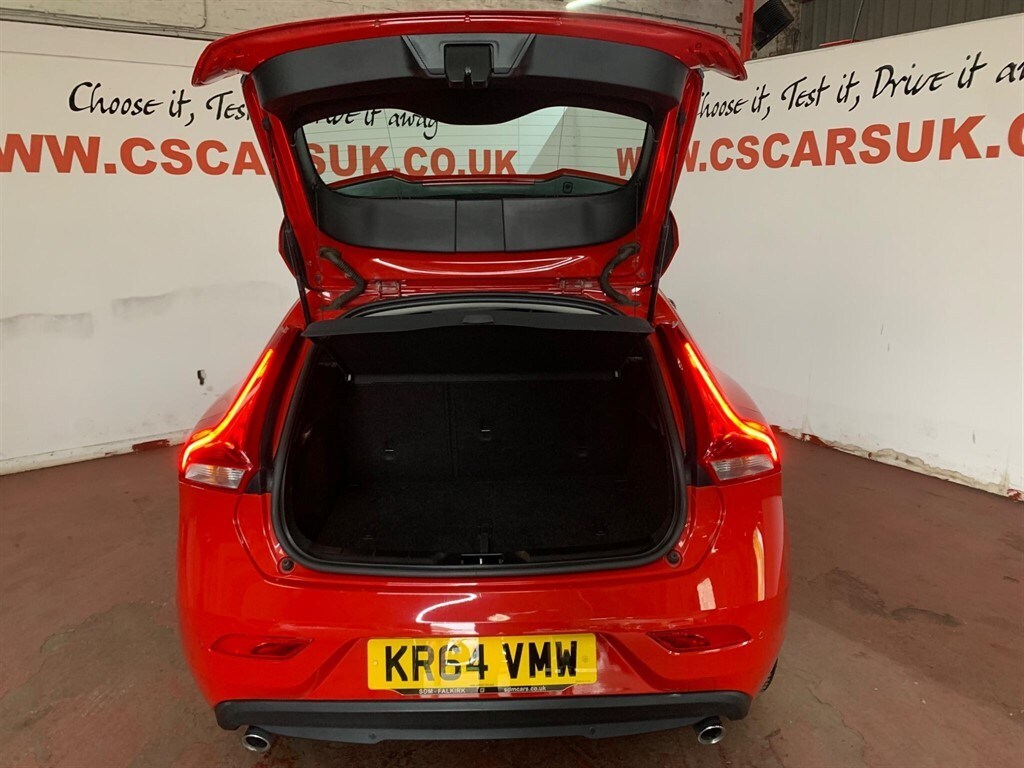 Used Volvo V40 2014 for sale - 77721286: Photo 10