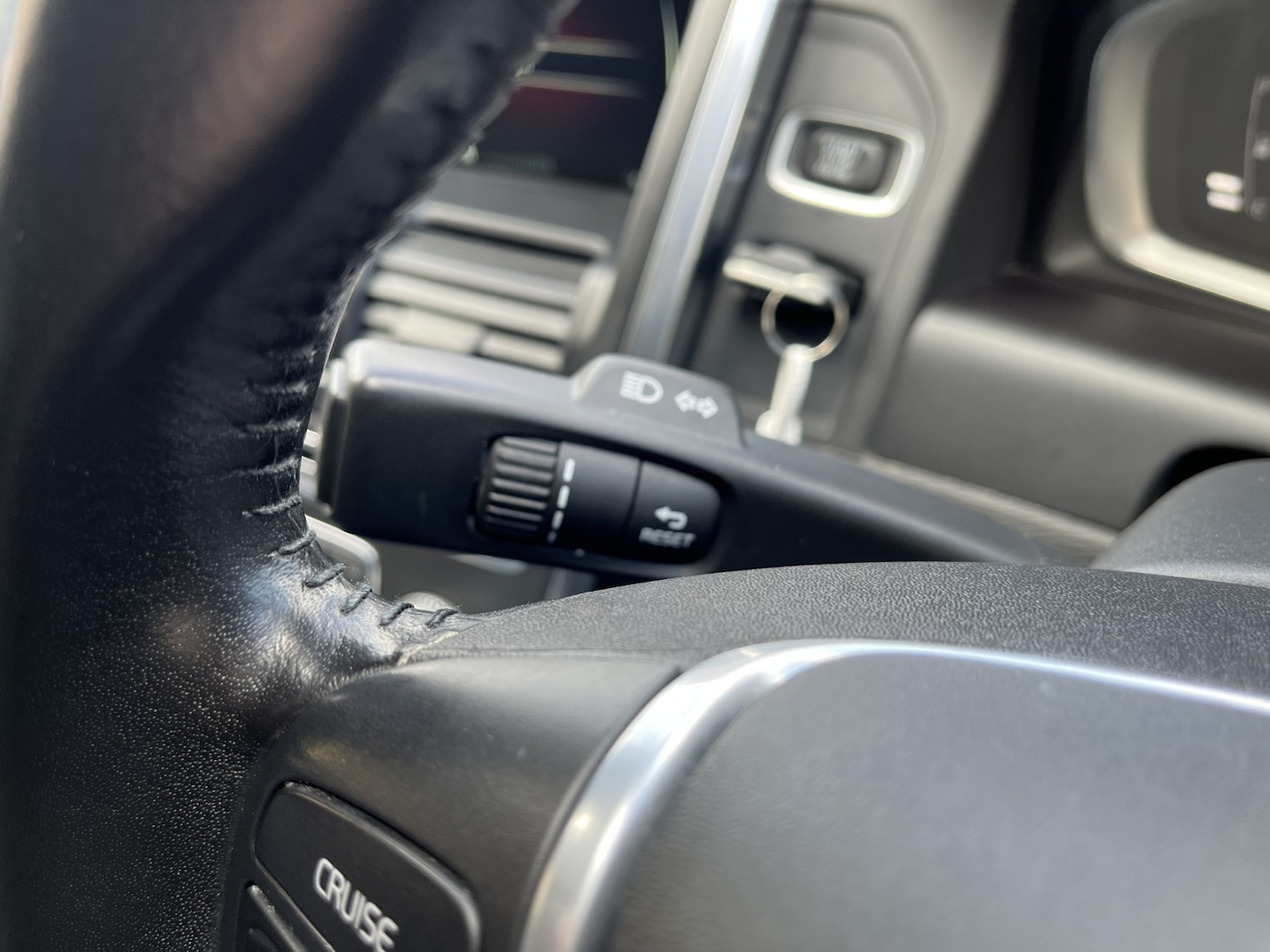 Used Volvo XC60 2015 for sale - 78213492: Photo 29