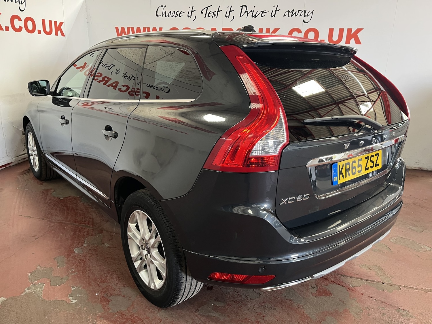 Used Volvo XC60 2015 for sale - 78213492: Photo 5