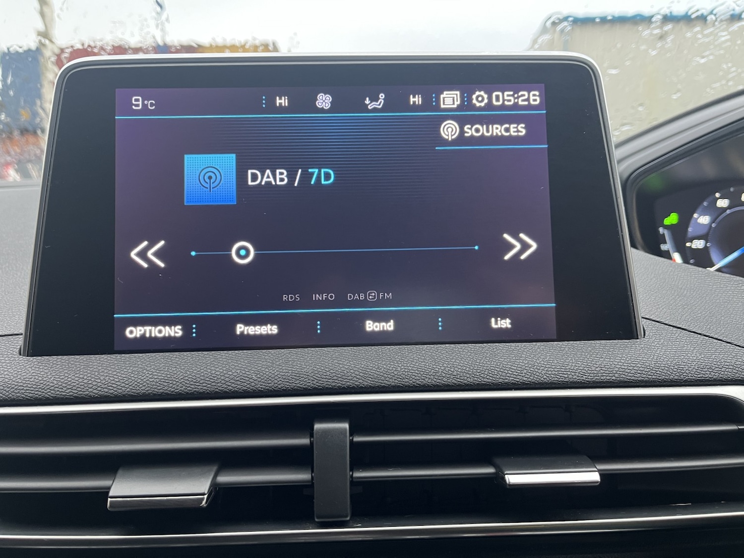 Used Peugeot 5008 2018 for sale - 77721358: Photo 22