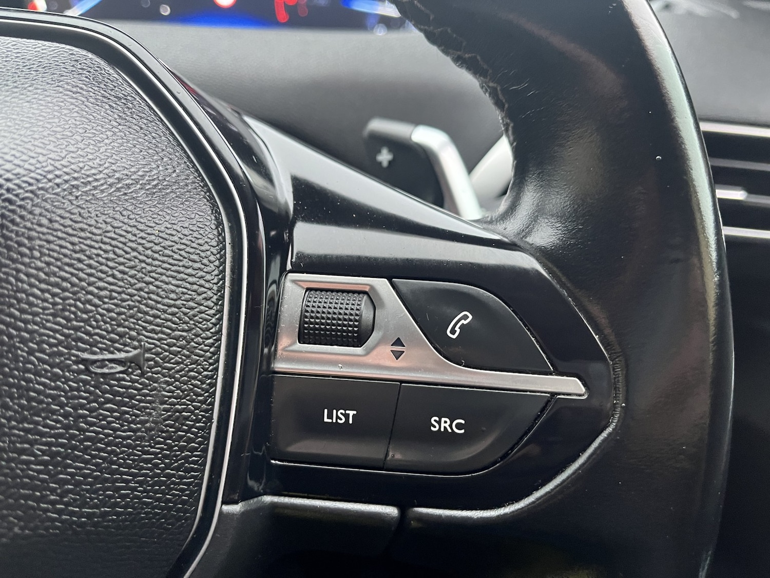 Used Peugeot 5008 2018 for sale - 77721358: Photo 24