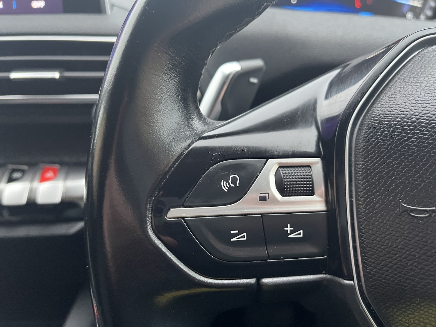 Used Peugeot 5008 2018 for sale - 77721358: Photo 25