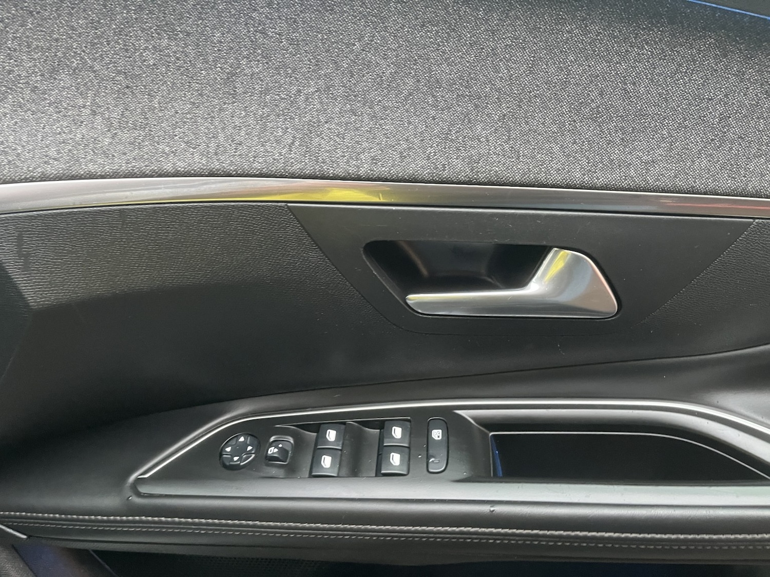 Used Peugeot 5008 2018 for sale - 77721358: Photo 26