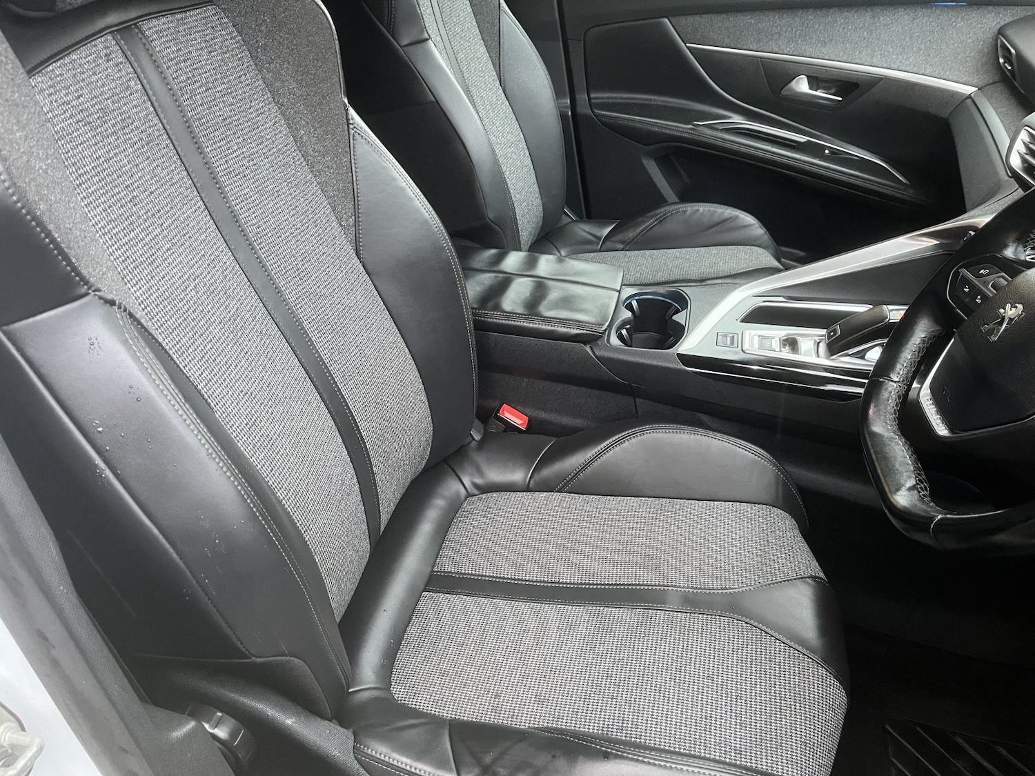 Used Peugeot 5008 2018 for sale - 77721358: Photo 3