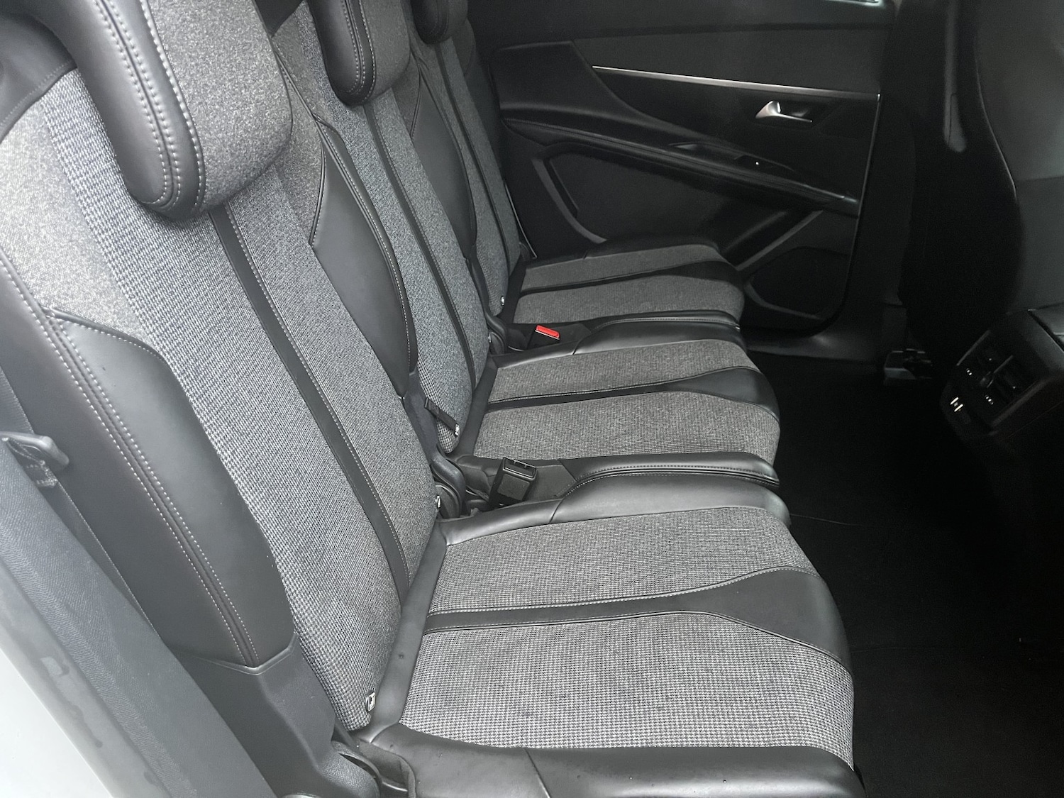 Used Peugeot 5008 2018 for sale - 77721358: Photo 6