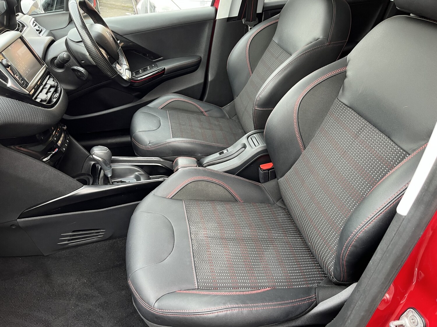 Used Peugeot 2008 2016 for sale - 77721320: Photo 11