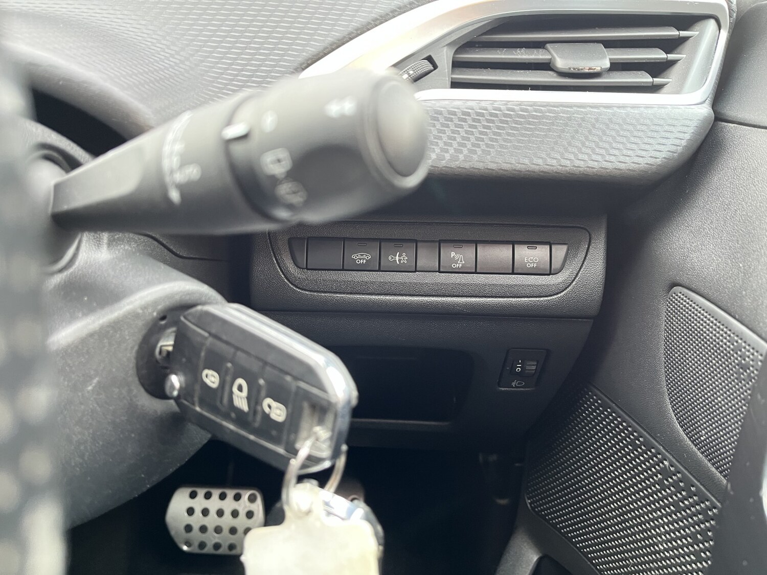 Used Peugeot 2008 2016 for sale - 77721320: Photo 26