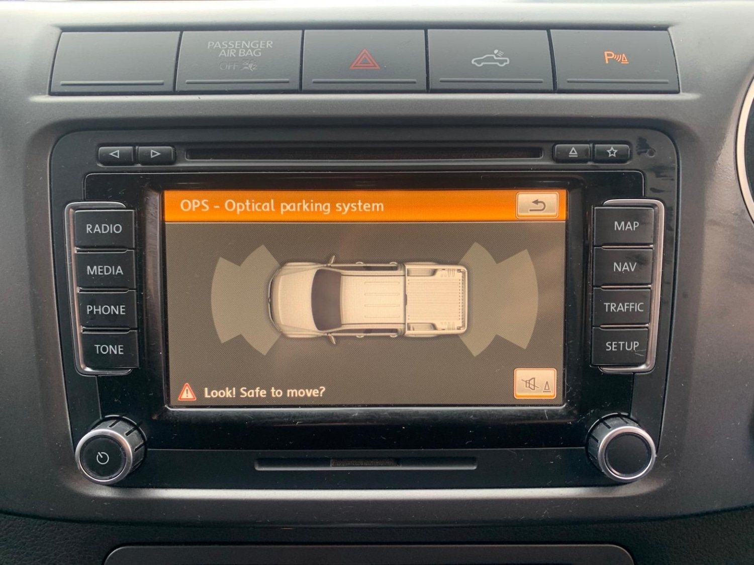 Used Volkswagen Amarok 2014 for sale - 77721385: Photo 17