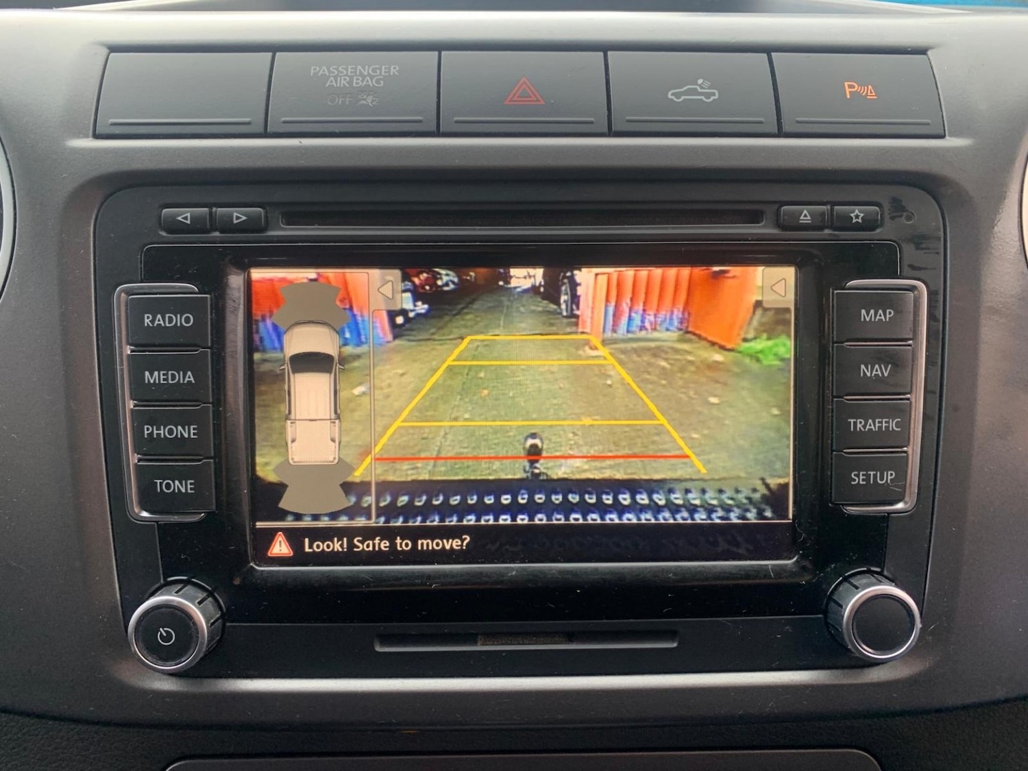 Used Volkswagen Amarok 2014 for sale - 77721385: Photo 24